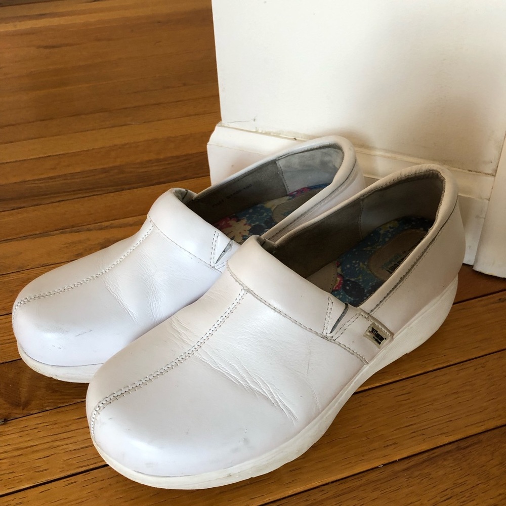 Grey’s Anatomy Softwalk Nurse Shoes